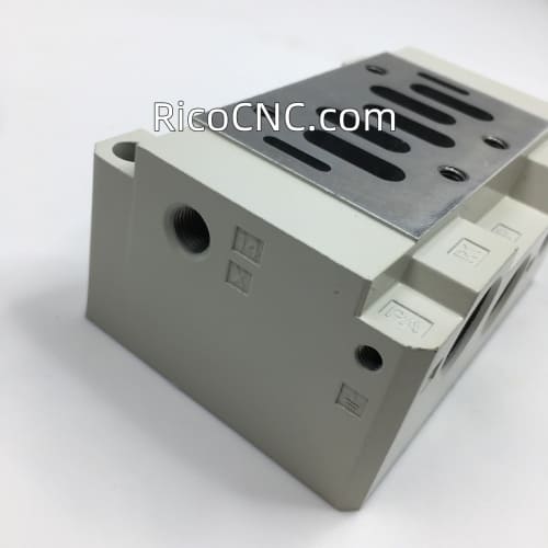 EVS72A04F.jpg EVS72A04F.jpg